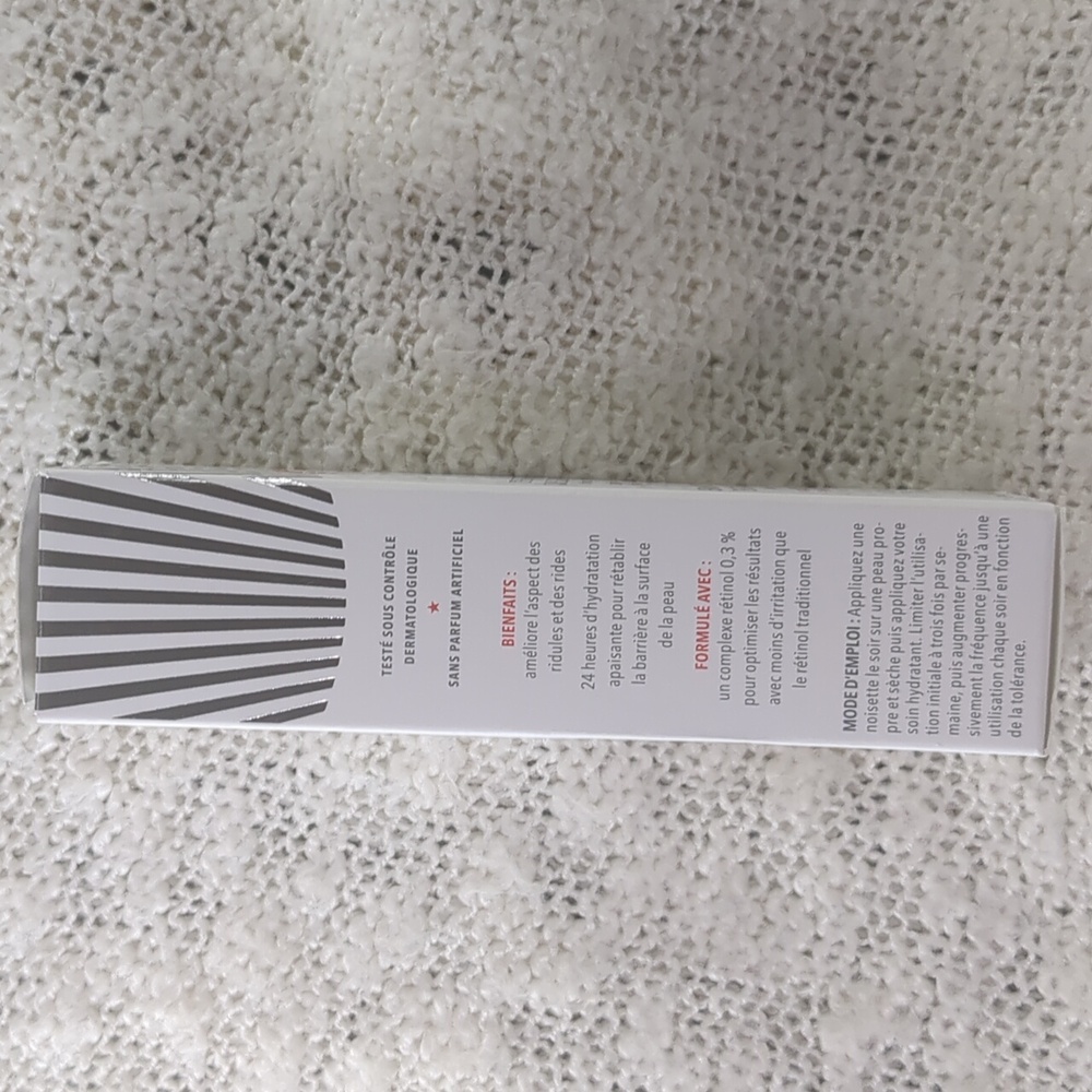 First Aid Beauty 0.3% Retinol Complex Serum with Peptides, 30ml/1.0fl oz - Picture 9 of 10